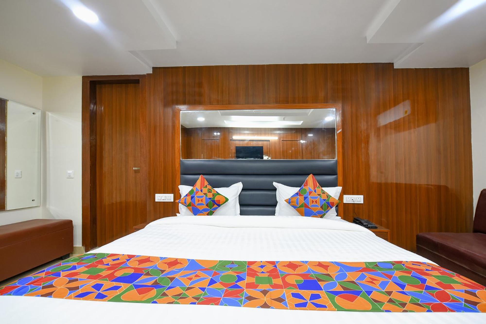 Fabhotel Mona International Neu-Delhi Exterior foto